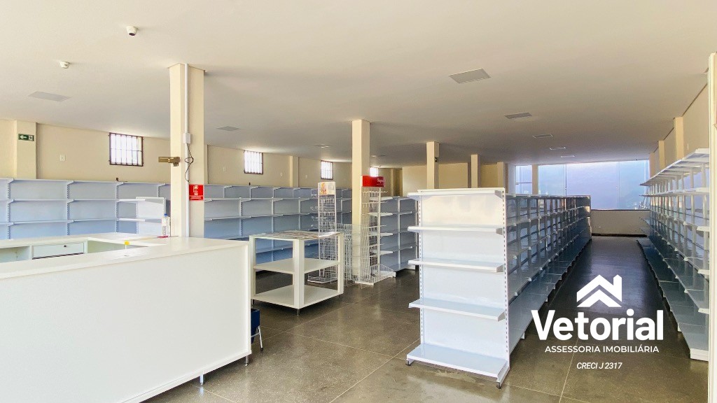 Foto Ponto comercial com 190 m2, portas automáticas, sistema de câmeras, alarme, localizado na avenida principal do bairro Vila Nova