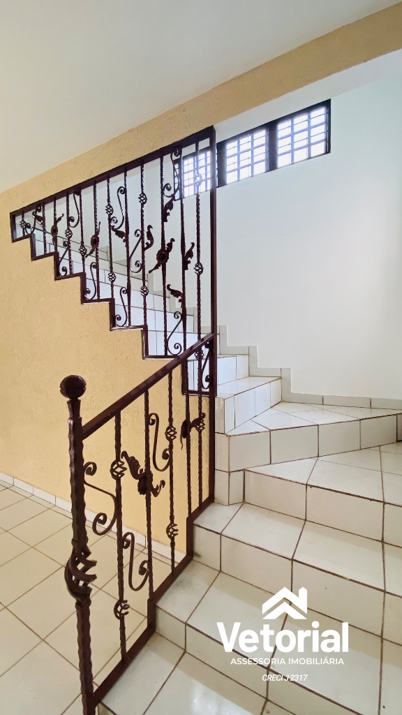 Foto Casa para aluguel com 4 quartos, sendo 02 com suíte, churrasqueira, garagem coberta - Morada da Lua - Barreiras/Bahia