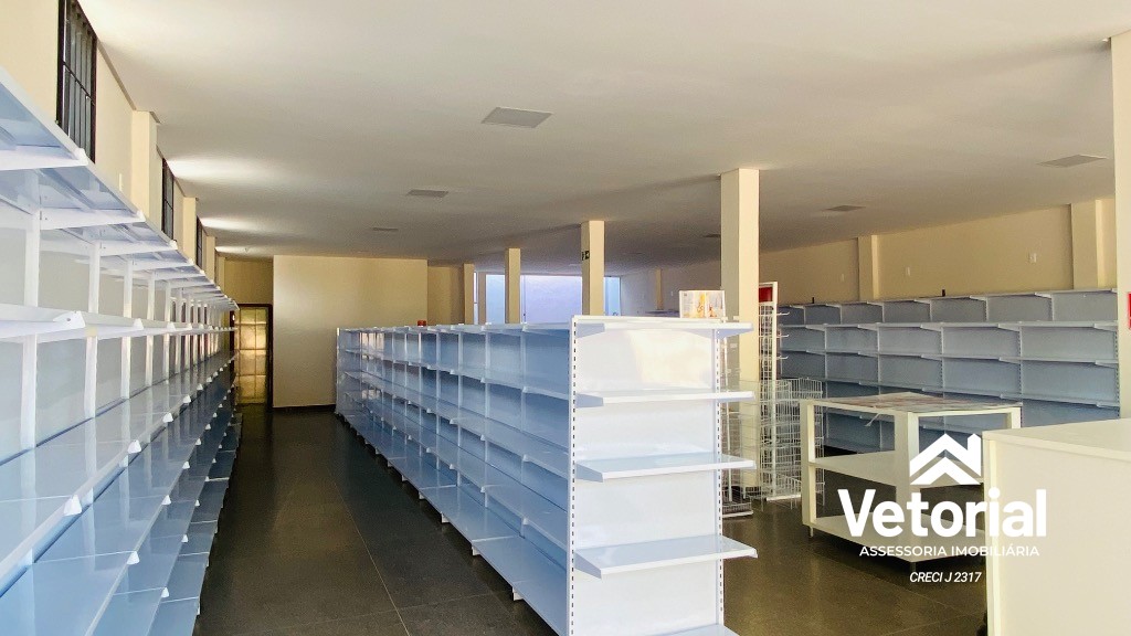 Foto Ponto comercial com 190 m2, portas automáticas, sistema de câmeras, alarme, localizado na avenida principal do bairro Vila Nova
