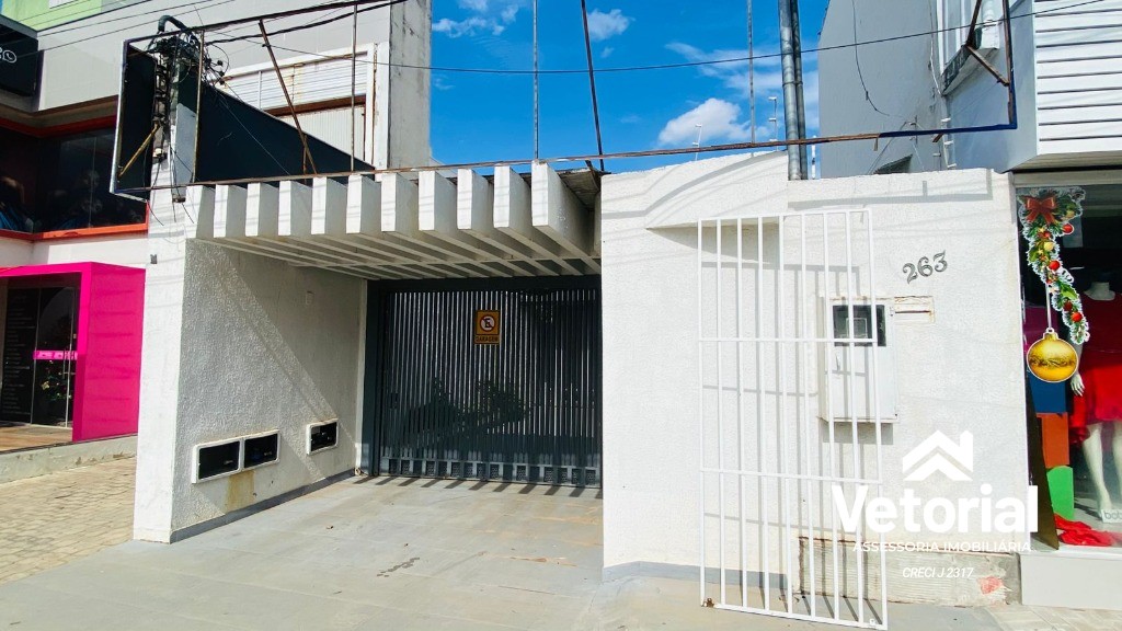 Foto Ponto comercial para locação no centro da cidade - 200 m², 4 salas, 03 banheiros e muito mais - Barreiras/Ba