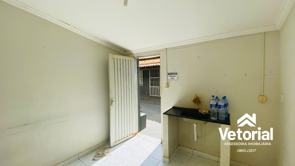 Foto Ponto comercial para locação no centro da cidade - 200 m², 4 salas, 03 banheiros e muito mais - Barreiras/Ba