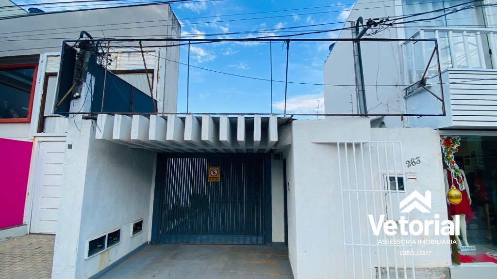 Foto Ponto comercial para locação no centro da cidade - 200 m², 4 salas, 03 banheiros e muito mais - Barreiras/Ba