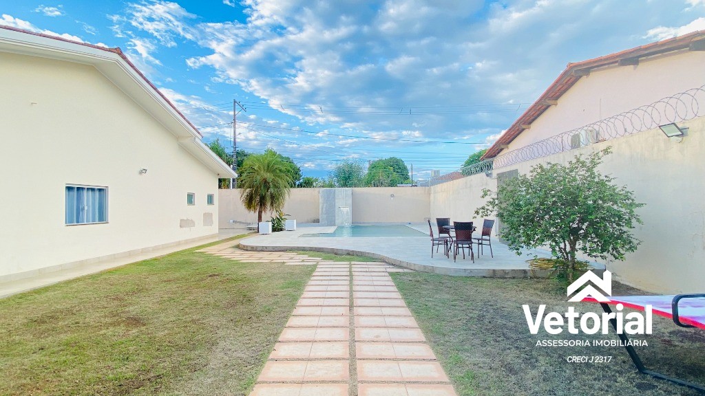 Foto Casa Luxo - 04 suítes, sendo 01 com closet, piscina com cascata, grande área de lazer, localização incrível - Barreiras/Bahia