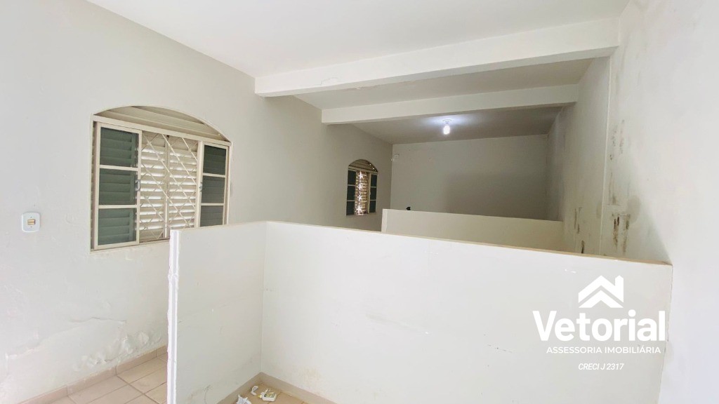 Foto Ponto comercial para locação no centro da cidade - 200 m², 4 salas, 03 banheiros e muito mais - Barreiras/Ba