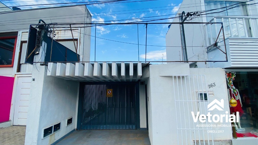 Foto Ponto comercial para locação no centro da cidade - 200 m², 4 salas, 03 banheiros e muito mais - Barreiras/Ba