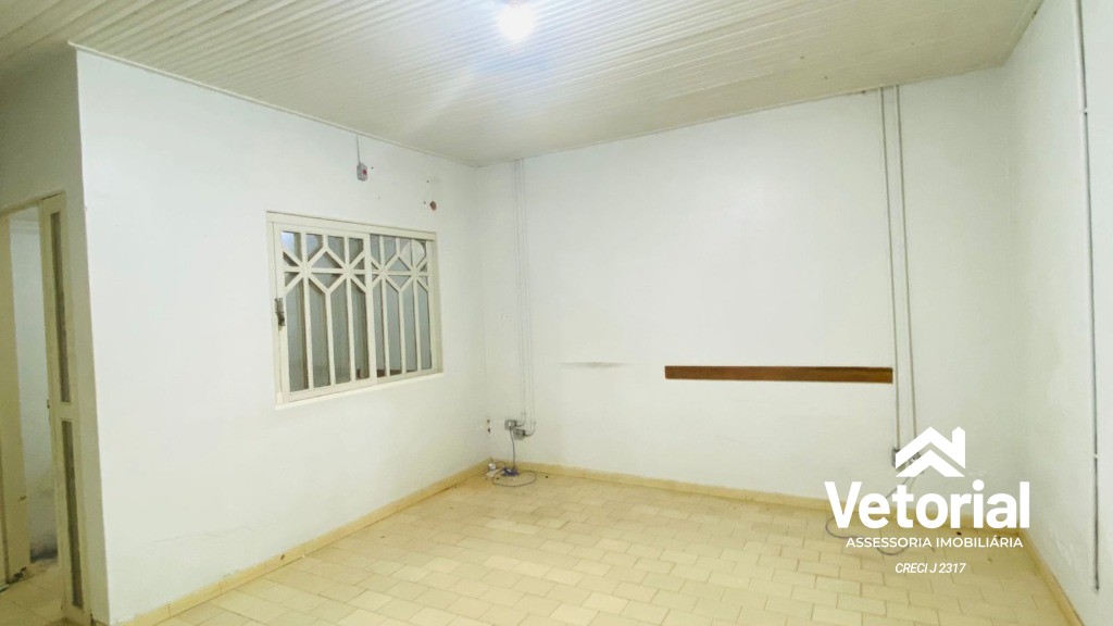 Foto Ponto comercial para locação no centro da cidade - 200 m², 4 salas, 03 banheiros e muito mais - Barreiras/Ba