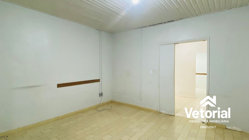 Foto Ponto comercial para locação no centro da cidade - 200 m², 4 salas, 03 banheiros e muito mais - Barreiras/Ba
