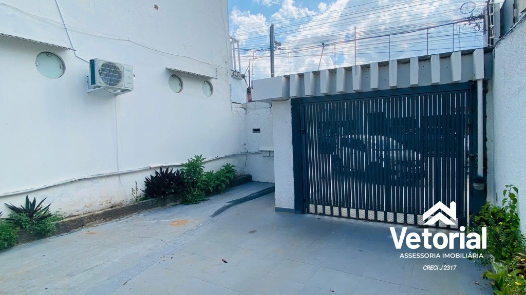 Foto Ponto comercial para locação no centro da cidade - 200 m², 4 salas, 03 banheiros e muito mais - Barreiras/Ba