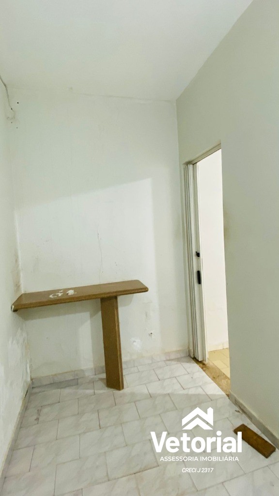 Foto Ponto comercial para locação no centro da cidade - 200 m², 4 salas, 03 banheiros e muito mais - Barreiras/Ba