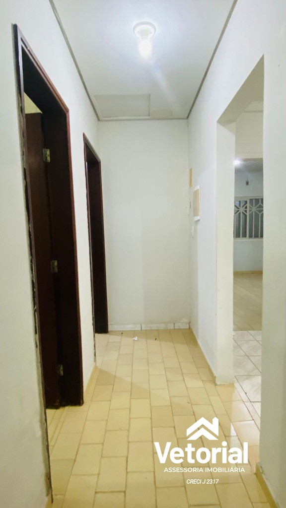 Foto Ponto comercial para locação no centro da cidade - 200 m², 4 salas, 03 banheiros e muito mais - Barreiras/Ba