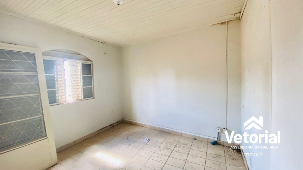 Foto Ponto comercial para locação no centro da cidade - 200 m², 4 salas, 03 banheiros e muito mais - Barreiras/Ba