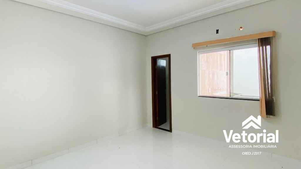 Foto Casa com 3 quartos, sendo 01 com suíte, 02 vagas de garagem, armário na cozinha e muito mais! Bairro Bandeirantes - Barreiras/Bahia