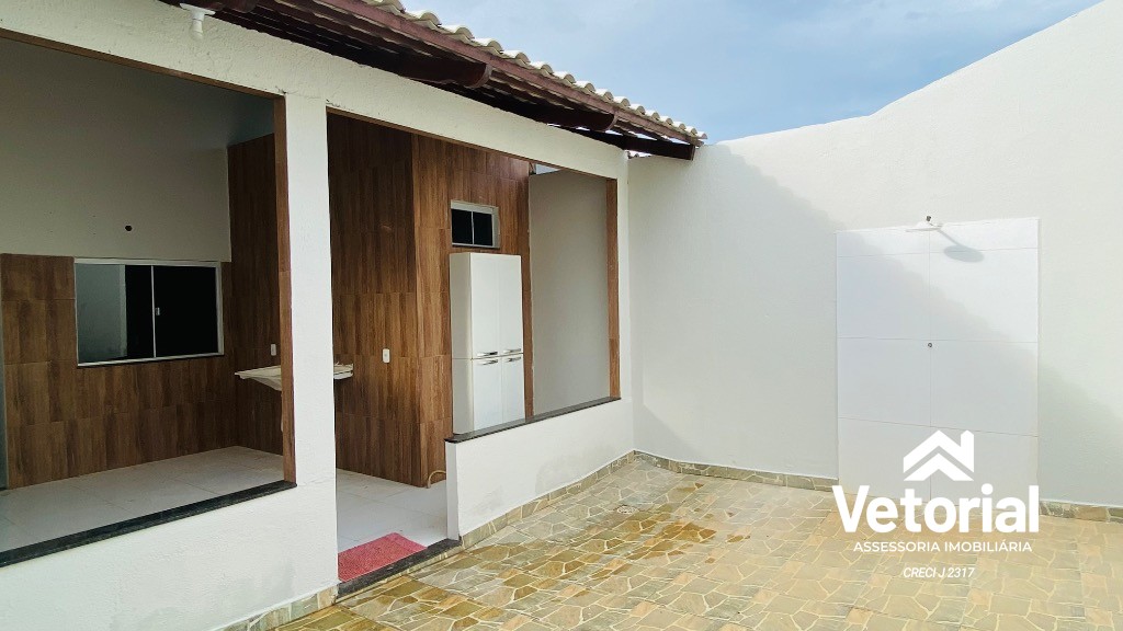 Foto Casa com 3 quartos, sendo 01 com suíte, 02 vagas de garagem, armário na cozinha e muito mais! Bairro Bandeirantes - Barreiras/Bahia