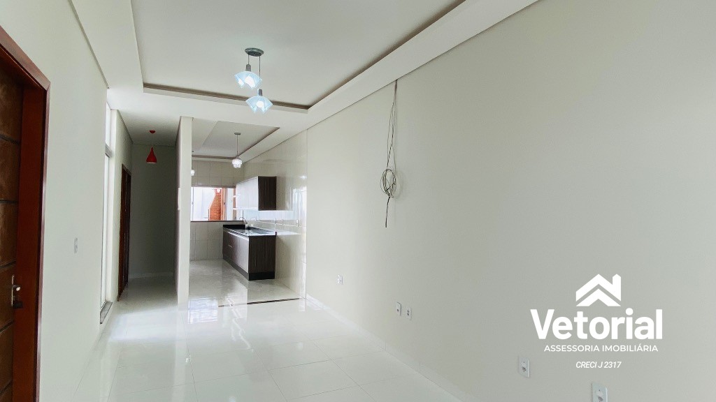 Foto Casa com 3 quartos, sendo 01 com suíte, 02 vagas de garagem, armário na cozinha e muito mais! Bairro Bandeirantes - Barreiras/Bahia