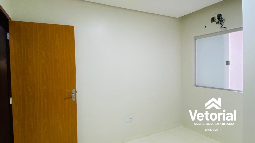 Foto Casa para locação com 2 quartos, sendo 01 com suíte, armários plajenados, garagem ampla, localização privilegiada - Bandeirantes, Barreiras, Bahia.