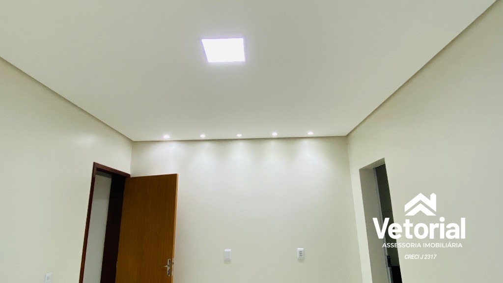 Foto Casa para locação com 2 quartos, sendo 01 com suíte, armários plajenados, garagem ampla, localização privilegiada - Bandeirantes, Barreiras, Bahia.