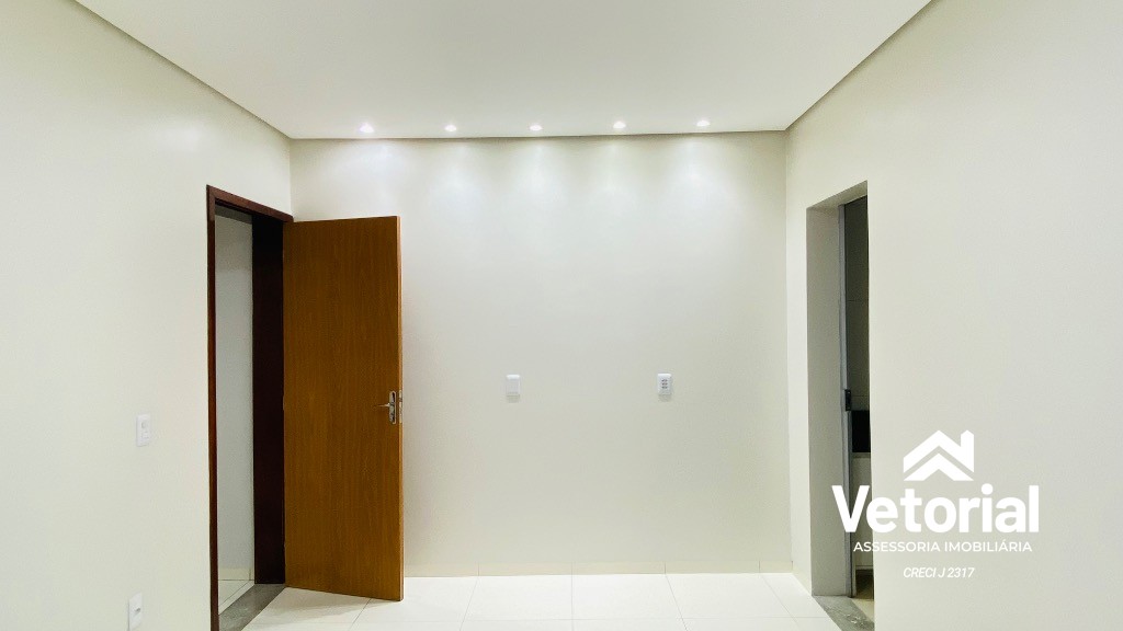 Foto Casa para locação com 2 quartos, sendo 01 com suíte, armários plajenados, garagem ampla, localização privilegiada - Bandeirantes, Barreiras, Bahia.
