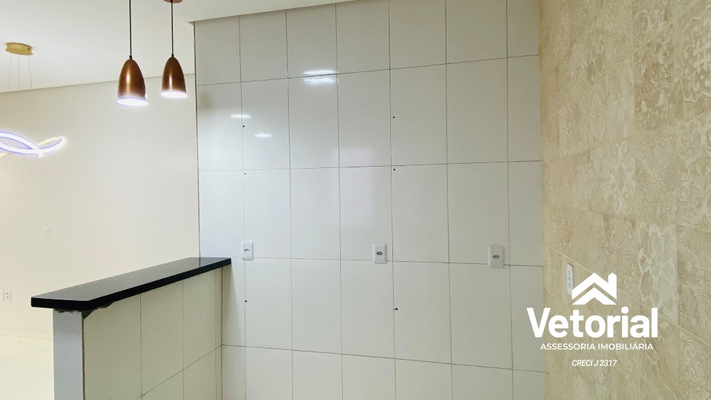 Foto Casa para locação com 2 quartos, sendo 01 com suíte, armários plajenados, garagem ampla, localização privilegiada - Bandeirantes, Barreiras, Bahia.