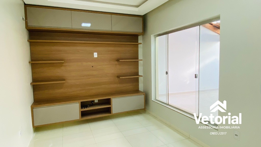 Foto Casa para locação com 2 quartos, sendo 01 com suíte, armários plajenados, garagem ampla, localização privilegiada - Bandeirantes, Barreiras, Bahia.