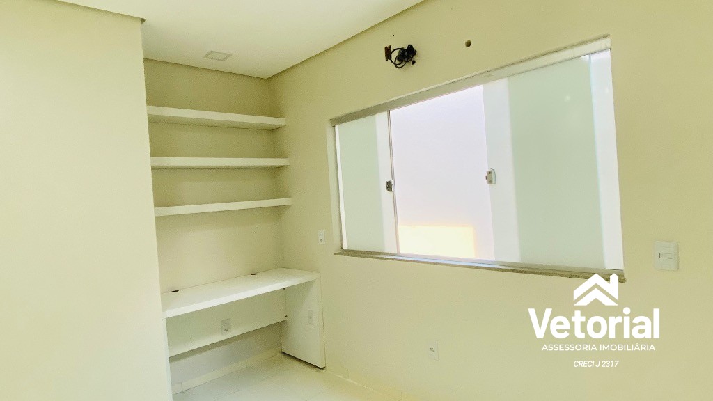 Foto Casa para locação com 2 quartos, sendo 01 com suíte, armários plajenados, garagem ampla, localização privilegiada - Bandeirantes, Barreiras, Bahia.