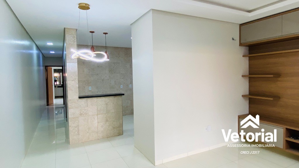 Foto Casa para locação com 2 quartos, sendo 01 com suíte, armários plajenados, garagem ampla, localização privilegiada - Bandeirantes, Barreiras, Bahia.