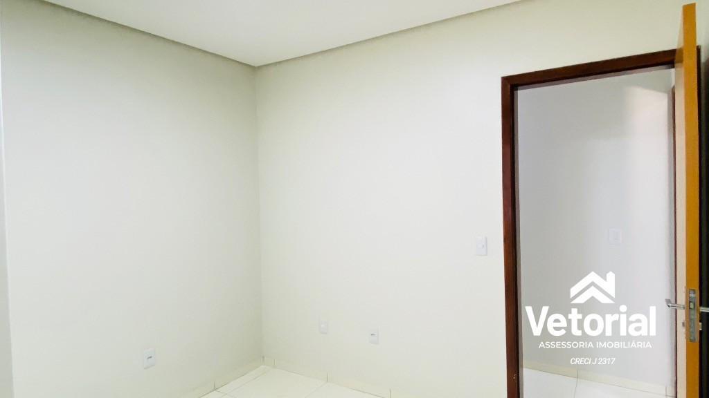 Foto Casa para locação com 2 quartos, sendo 01 com suíte, armários plajenados, garagem ampla, localização privilegiada - Bandeirantes, Barreiras, Bahia.