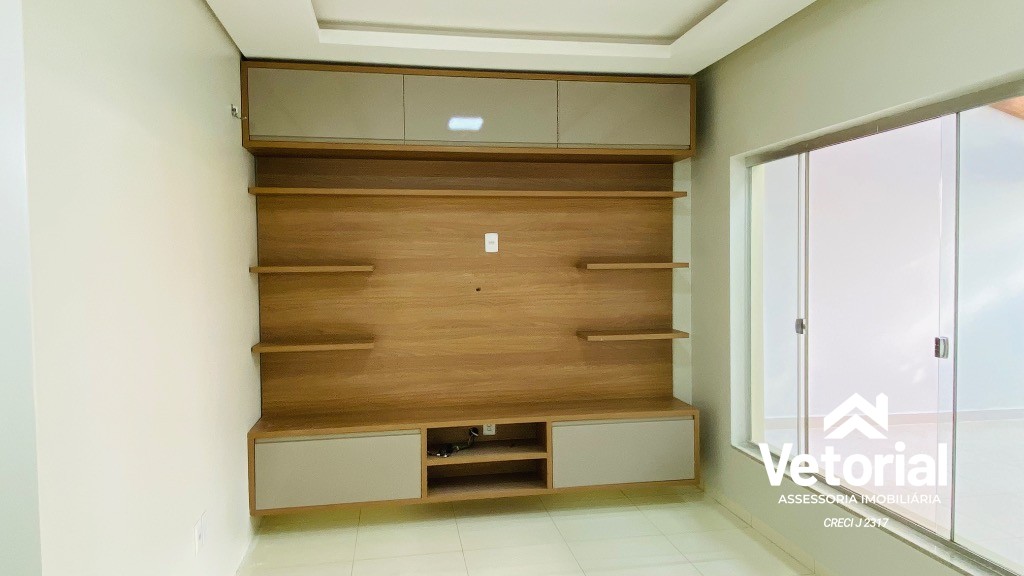 Foto Casa para locação com 2 quartos, sendo 01 com suíte, armários plajenados, garagem ampla, localização privilegiada - Bandeirantes, Barreiras, Bahia.