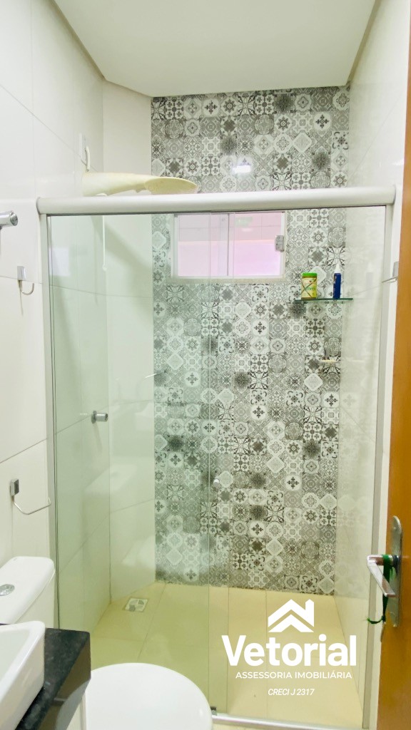 Foto Casa para locação com 2 quartos, sendo 01 com suíte, armários plajenados, garagem ampla, localização privilegiada - Bandeirantes, Barreiras, Bahia.