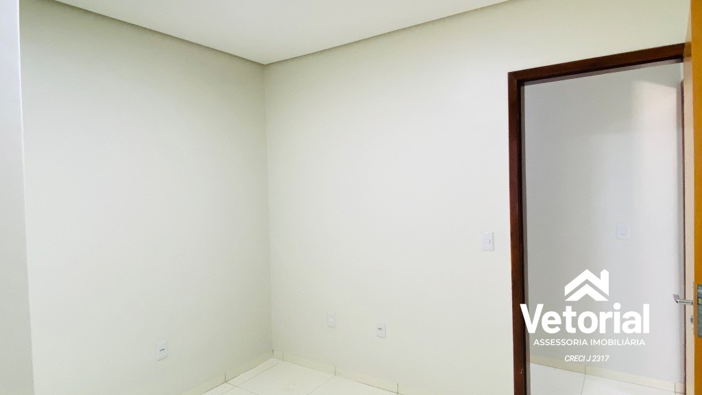 Foto Casa para locação com 2 quartos, sendo 01 com suíte, armários plajenados, garagem ampla, localização privilegiada - Bandeirantes, Barreiras, Bahia.