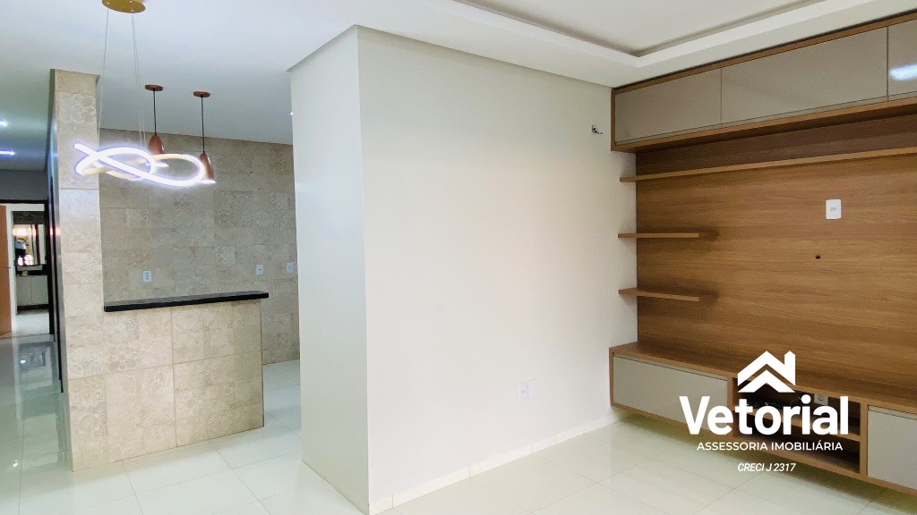 Foto Casa para locação com 2 quartos, sendo 01 com suíte, armários plajenados, garagem ampla, localização privilegiada - Bandeirantes, Barreiras, Bahia.