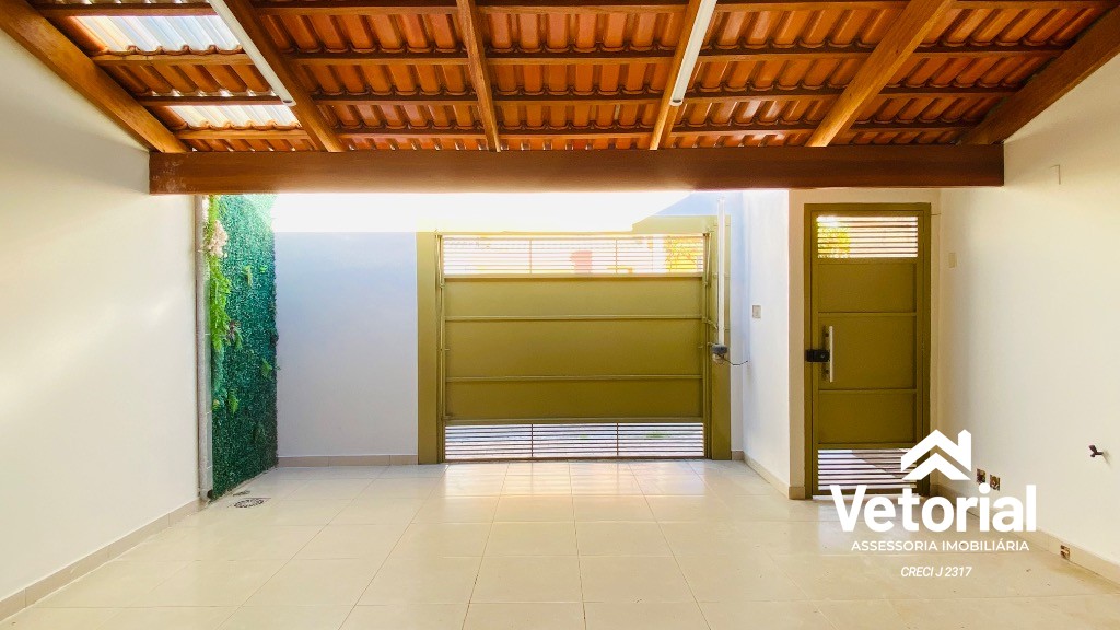 Foto Casa para locação com 2 quartos, sendo 01 com suíte, armários plajenados, garagem ampla, localização privilegiada - Bandeirantes, Barreiras, Bahia.