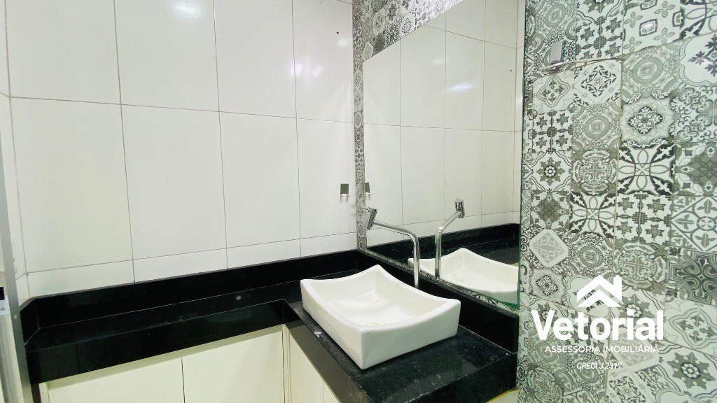 Foto Casa para locação com 2 quartos, sendo 01 com suíte, armários plajenados, garagem ampla, localização privilegiada - Bandeirantes, Barreiras, Bahia.