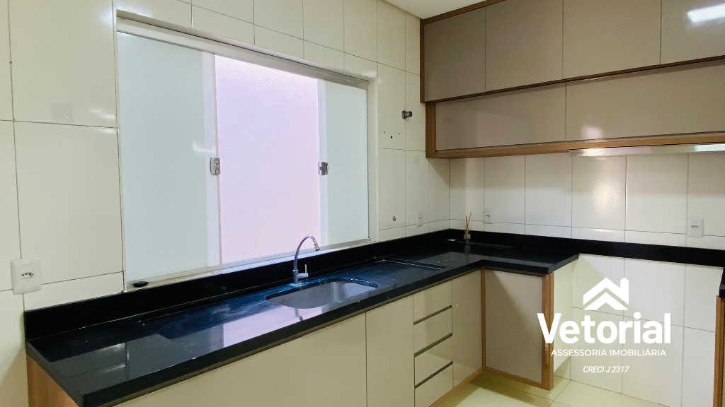 Foto Casa para locação com 2 quartos, sendo 01 com suíte, armários plajenados, garagem ampla, localização privilegiada - Bandeirantes, Barreiras, Bahia.