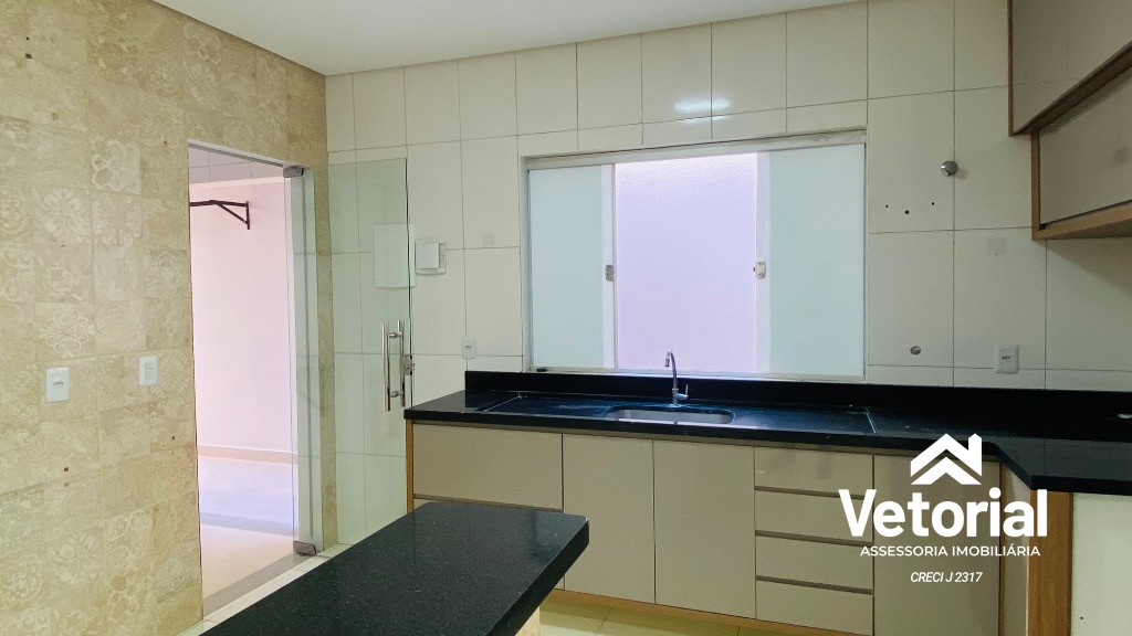 Foto Casa para locação com 2 quartos, sendo 01 com suíte, armários plajenados, garagem ampla, localização privilegiada - Bandeirantes, Barreiras, Bahia.