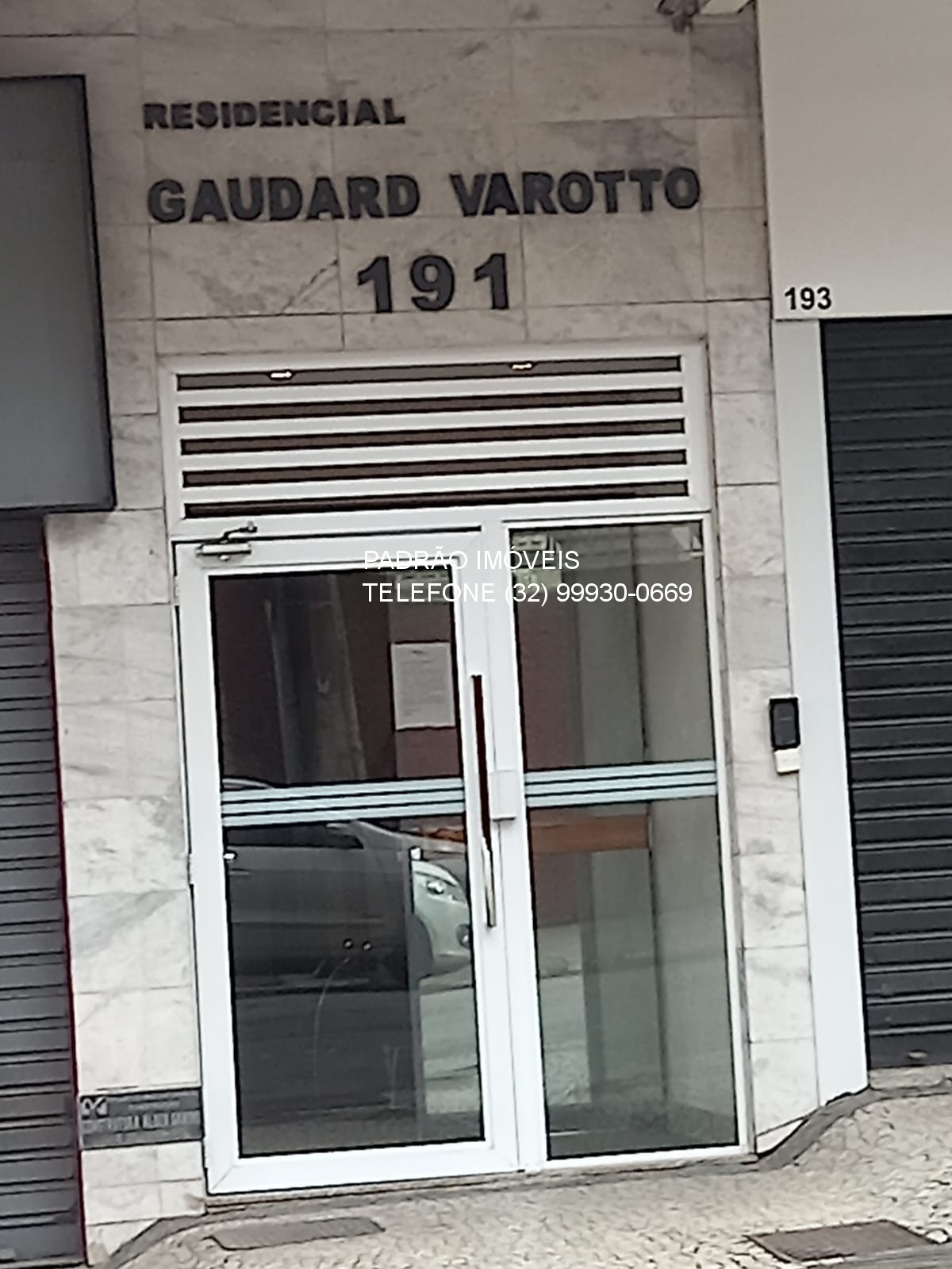 Apartamento à venda com 2 quartos, 110m² - Foto 2