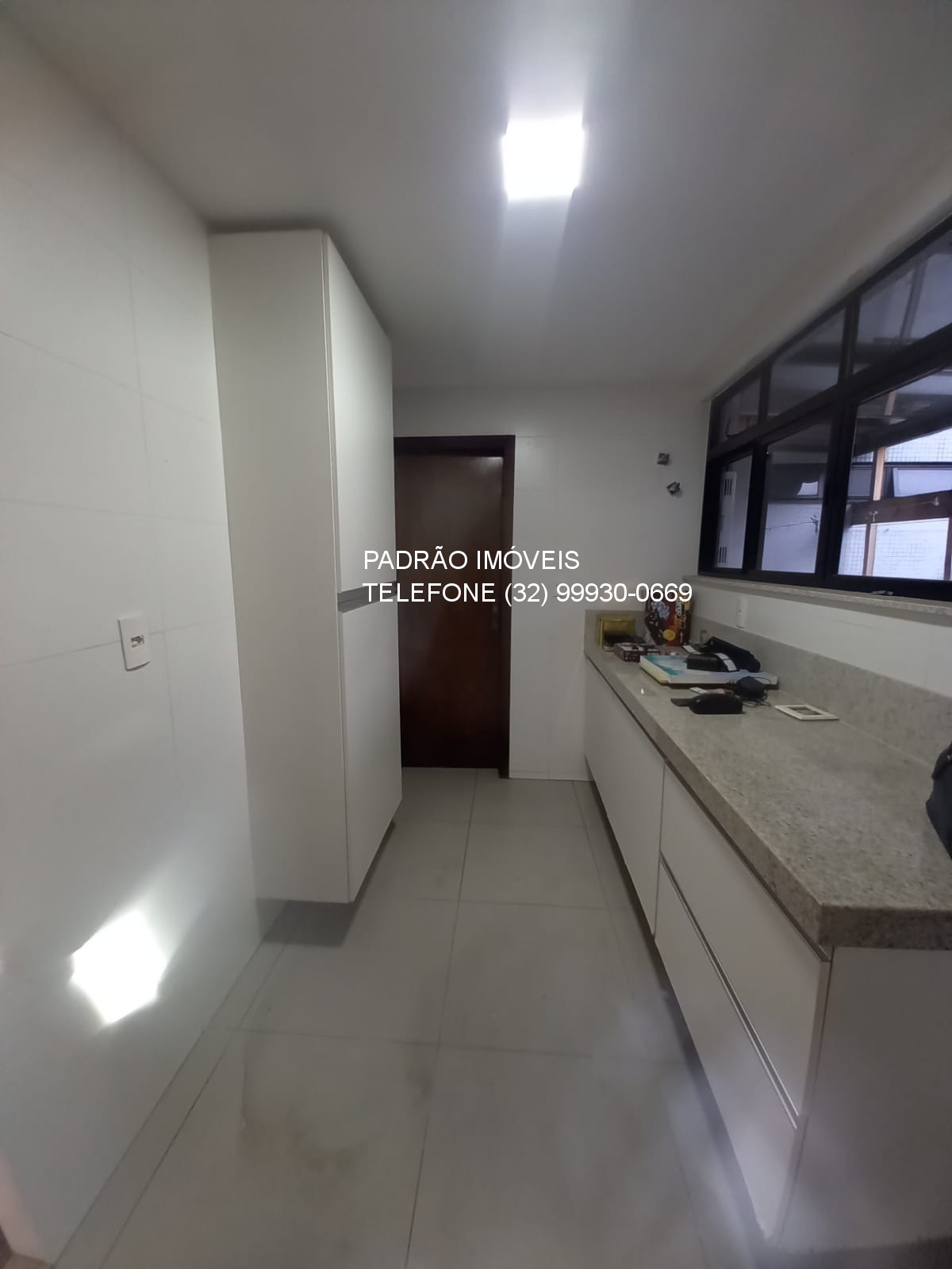 Apartamento à venda com 3 quartos, 208m² - Foto 23