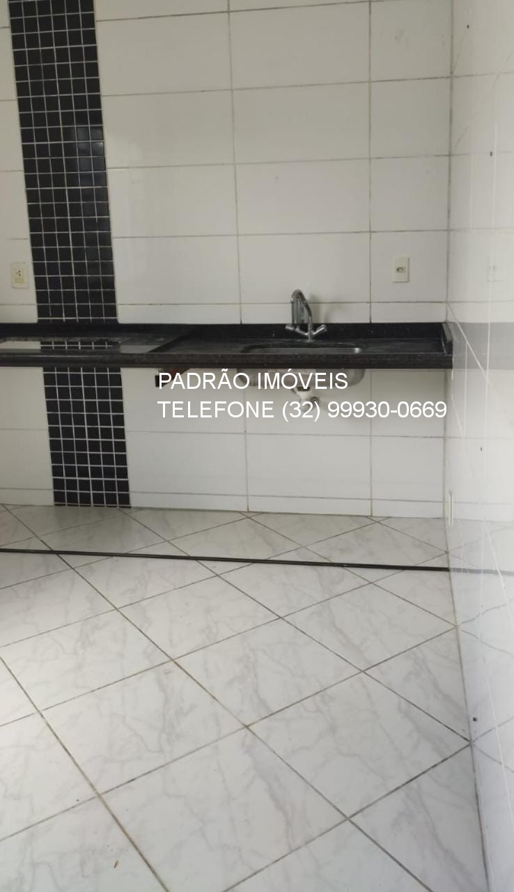 Casa à venda com 3 quartos, 80m² - Foto 13