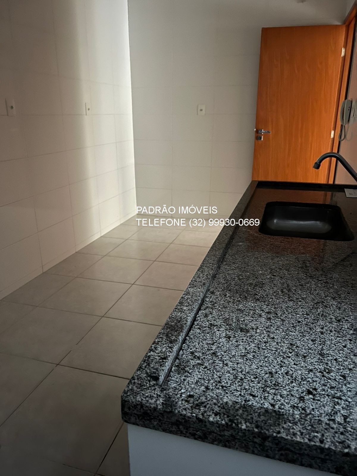 Apartamento à venda com 3 quartos, 80m² - Foto 3