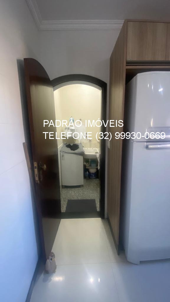 Casa à venda com 2 quartos, 600m² - Foto 11