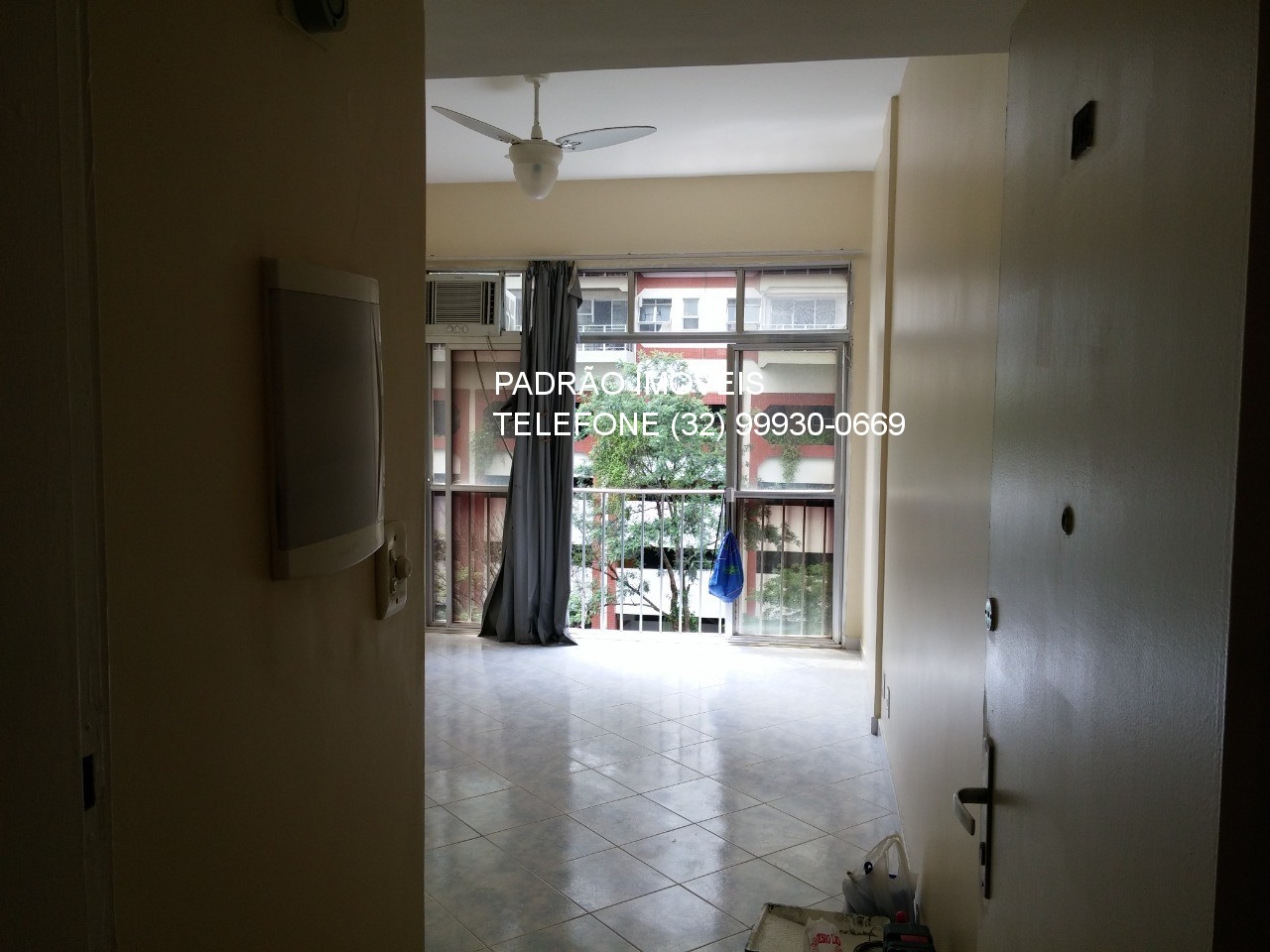 Apartamento à venda com 1 quarto, 55m² - Foto 2