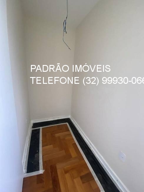 Casa à venda com 4 quartos, 350m² - Foto 42