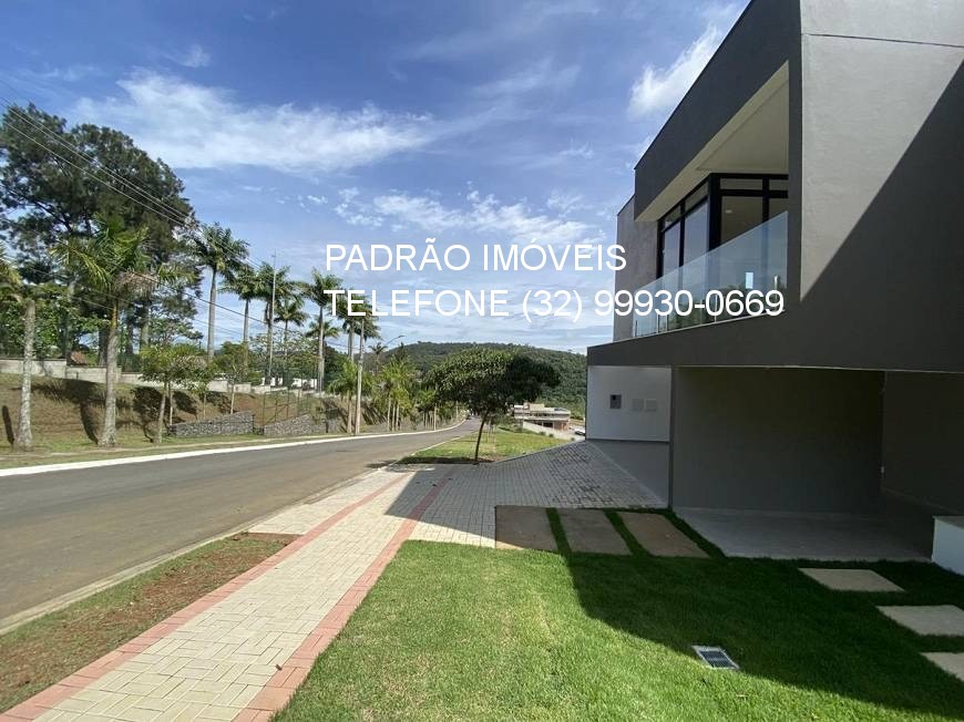 Casa à venda com 4 quartos, 350m² - Foto 61