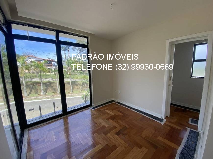 Casa à venda com 4 quartos, 350m² - Foto 41