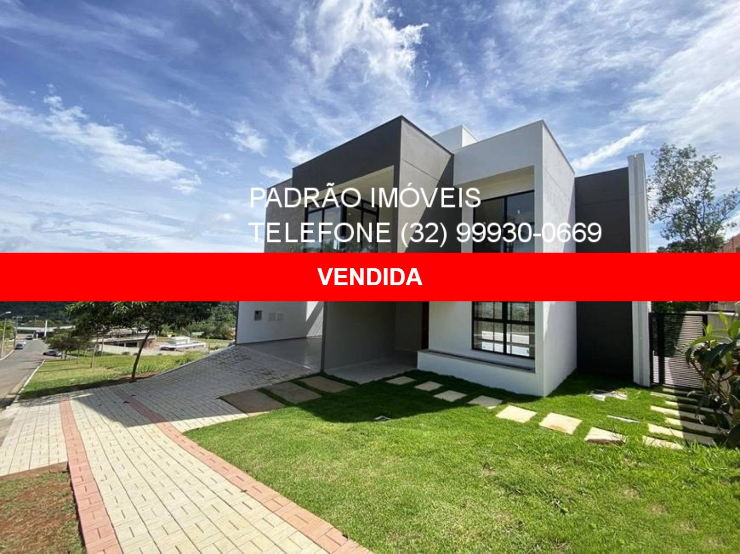 Casa à venda com 4 quartos, 350m² - Foto 1