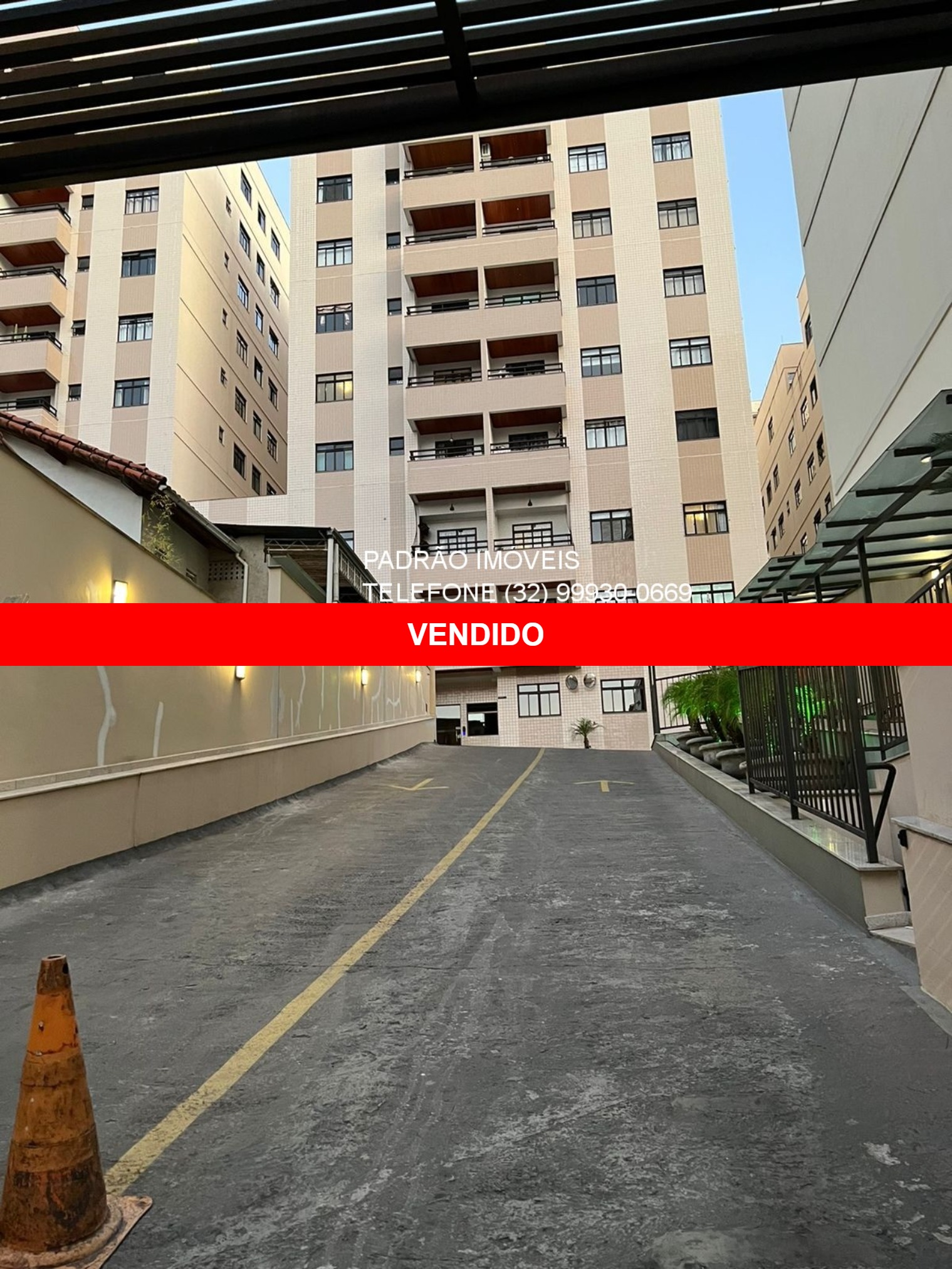 Apartamento à venda com 2 quartos, 70m² - Foto 1