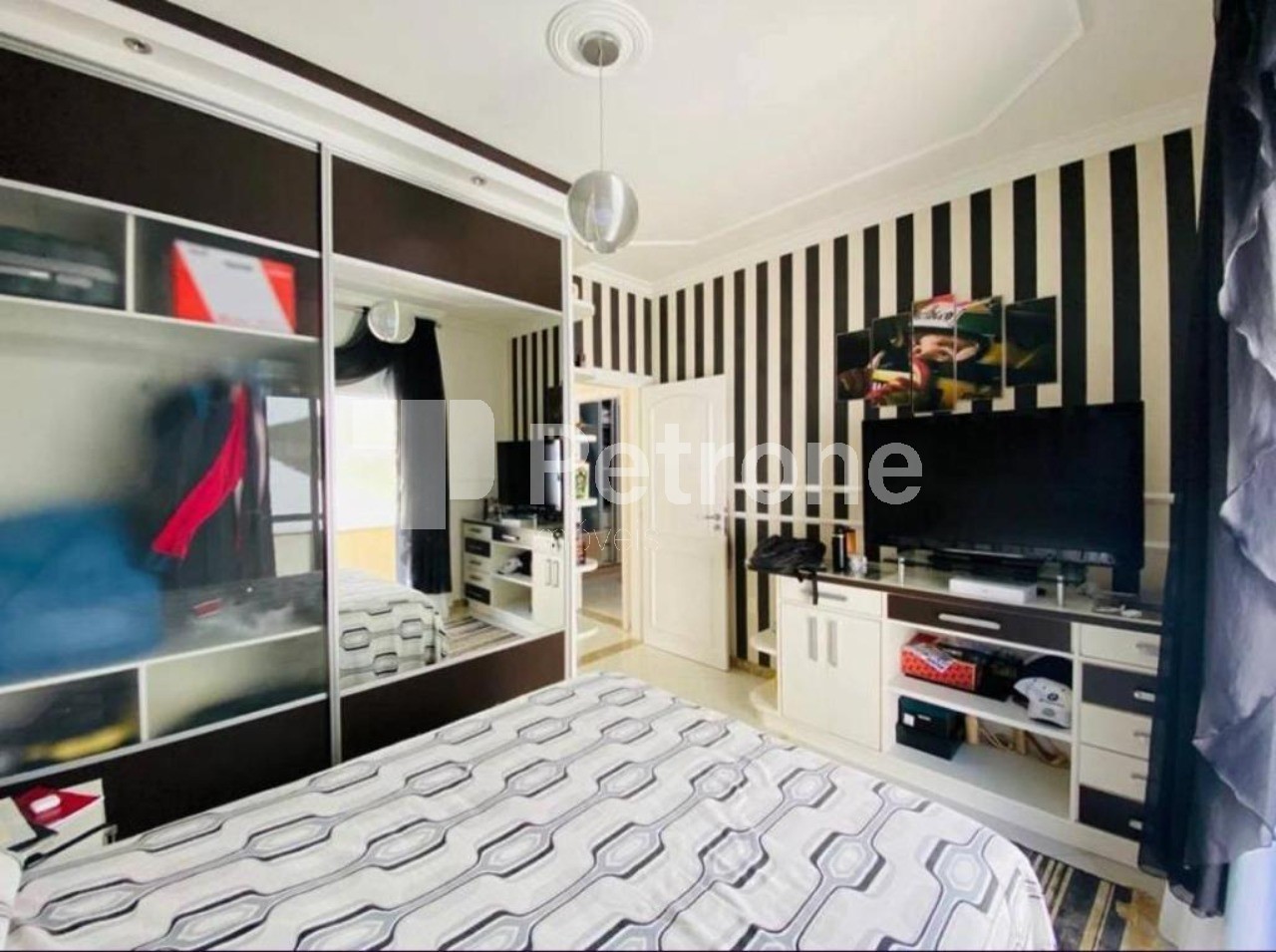 Casa à venda com 3 quartos, 340m² - Foto 16