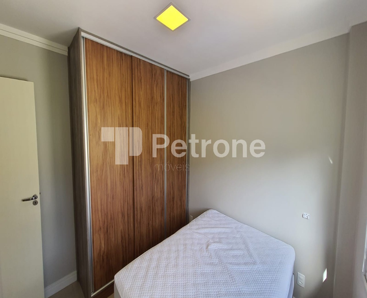 Casa à venda com 3 quartos, 102m² - Foto 11