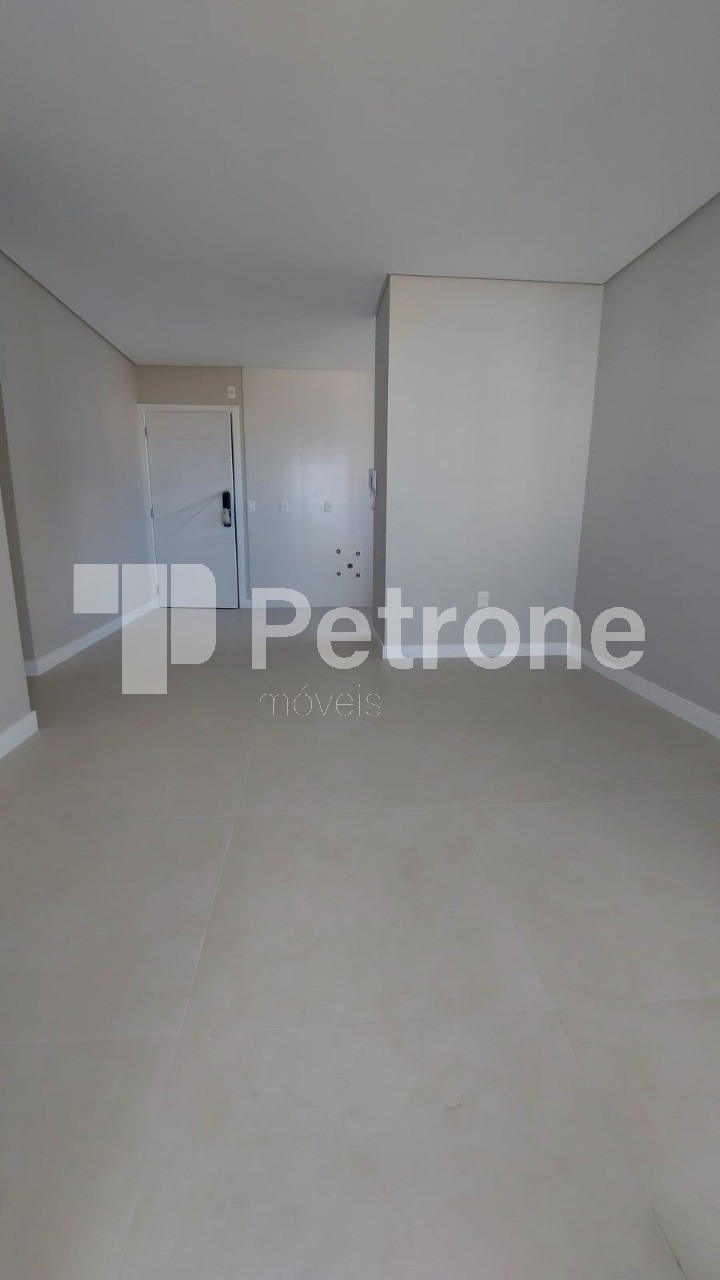 Apartamento à venda com 3 quartos, 75m² - Foto 8