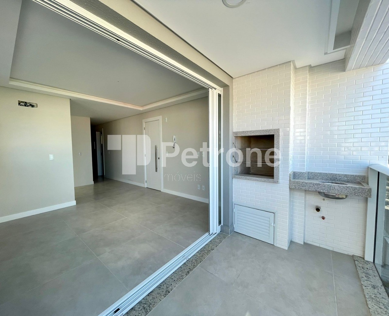 Apartamento à venda com 2 quartos, 69m² - Foto 12