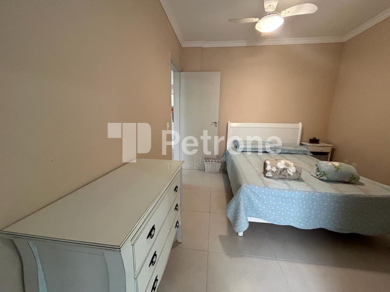 Apartamento à venda com 2 quartos, 78m² - Foto 13